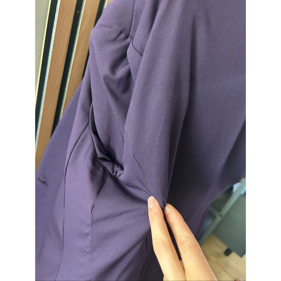 Tahari purple blazer size 8 work attire work, blazer office wear stylish flared - Picture 9 of 9